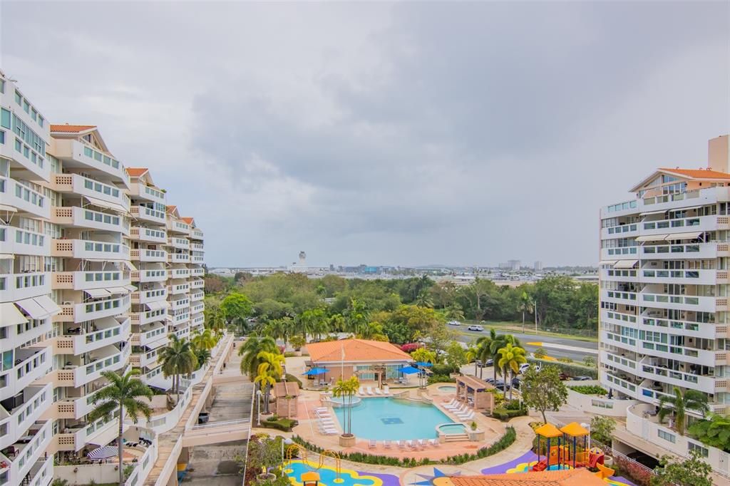 Recently Rented: $3,000 (2 beds, 2 baths, 1785 Square Feet)