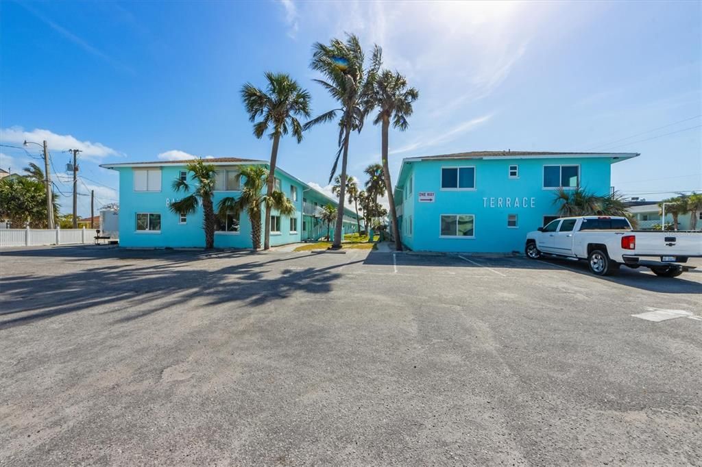 For Sale: $408,490 (1 beds, 1 baths, 594 Square Feet)