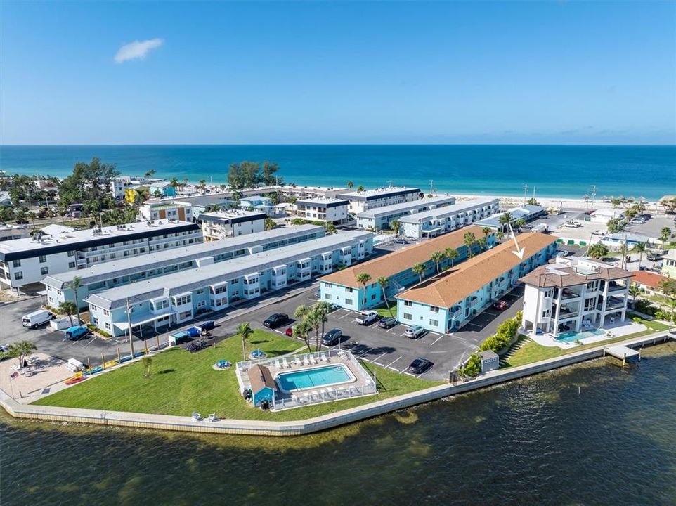 For Sale: $408,490 (1 beds, 1 baths, 594 Square Feet)