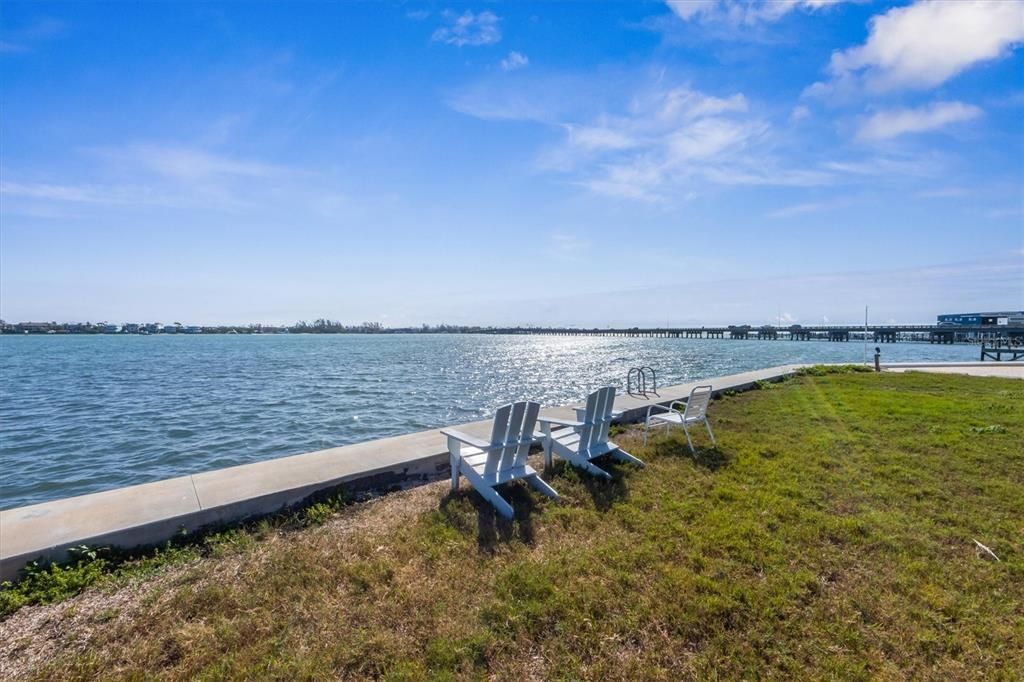 For Sale: $408,490 (1 beds, 1 baths, 594 Square Feet)