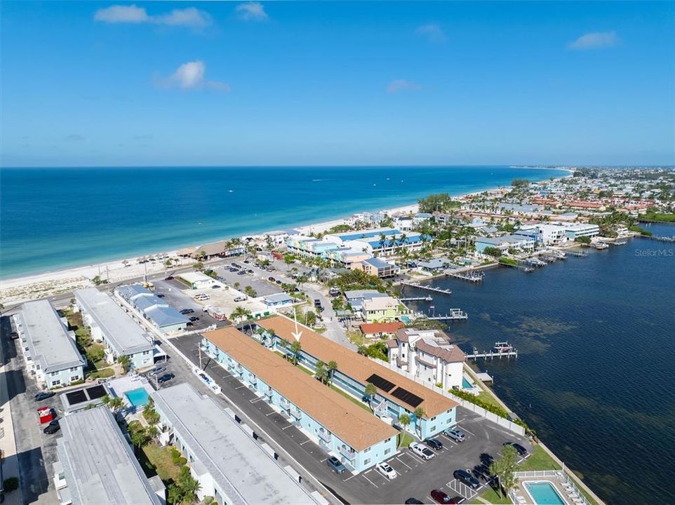 For Sale: $408,490 (1 beds, 1 baths, 594 Square Feet)