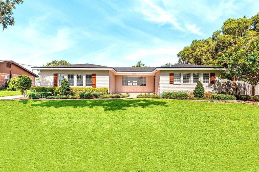 Recently Sold: $530,000 (4 beds, 3 baths, 2113 Square Feet)