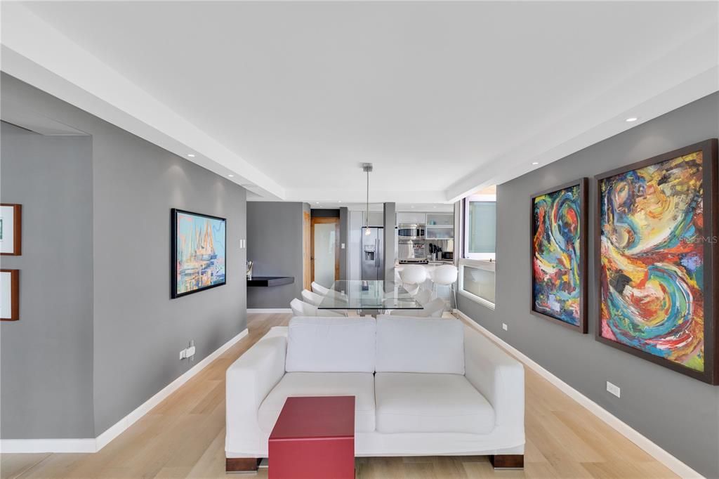 Active With Contract: $560,000 (2 beds, 2 baths, 1235 Square Feet)