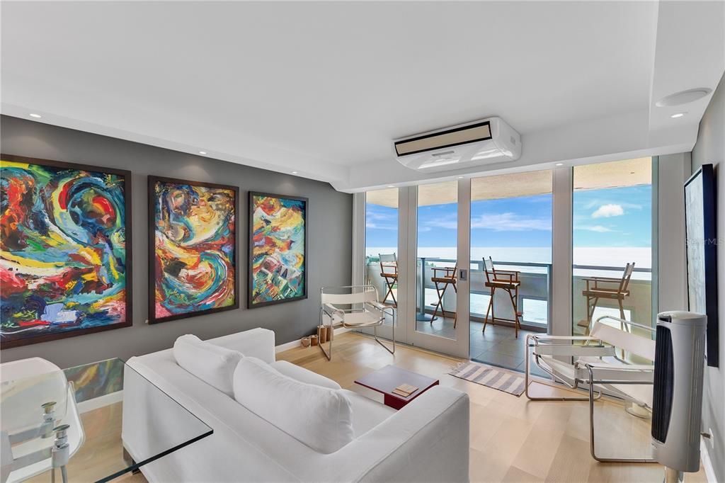 Active With Contract: $560,000 (2 beds, 2 baths, 1235 Square Feet)