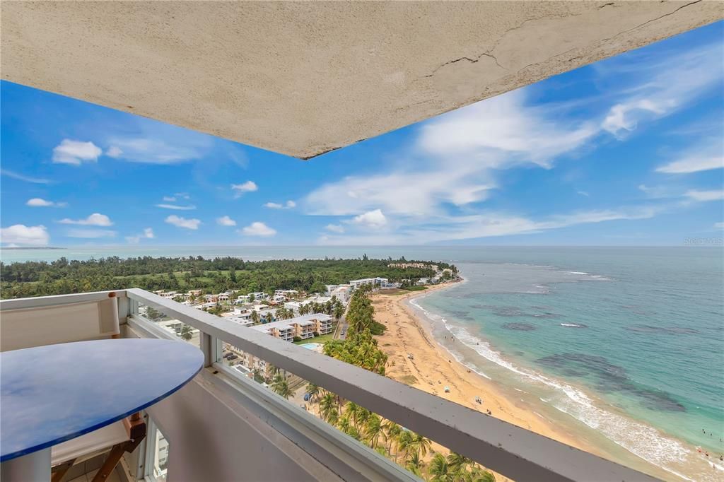 Active With Contract: $560,000 (2 beds, 2 baths, 1235 Square Feet)