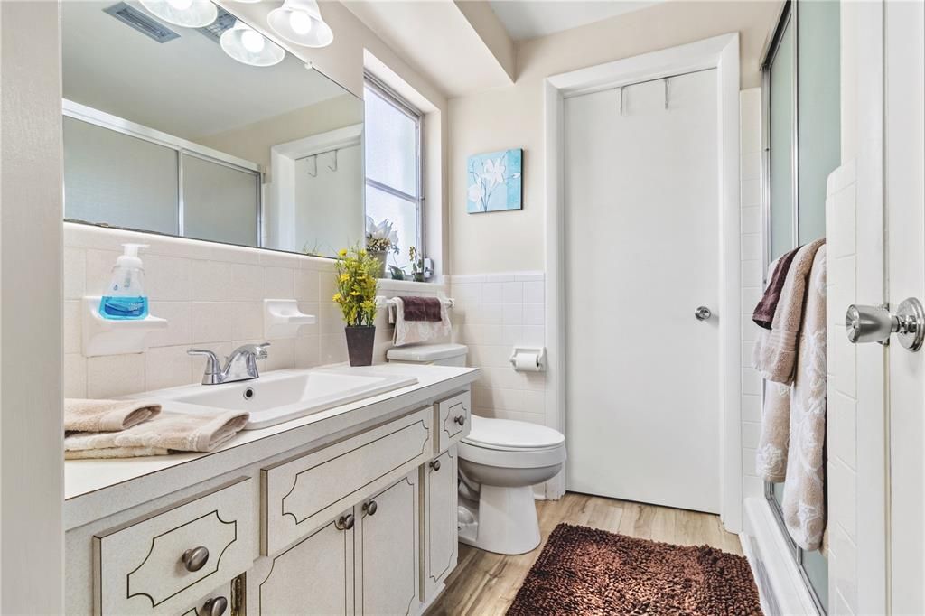 В аренду: $3,500 (2 спален, 2 ванн, 1290 Квадратных фут)