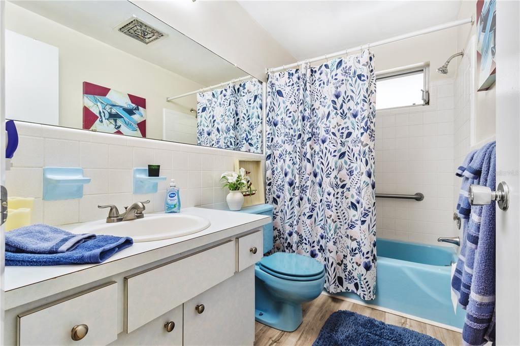 В аренду: $3,500 (2 спален, 2 ванн, 1290 Квадратных фут)