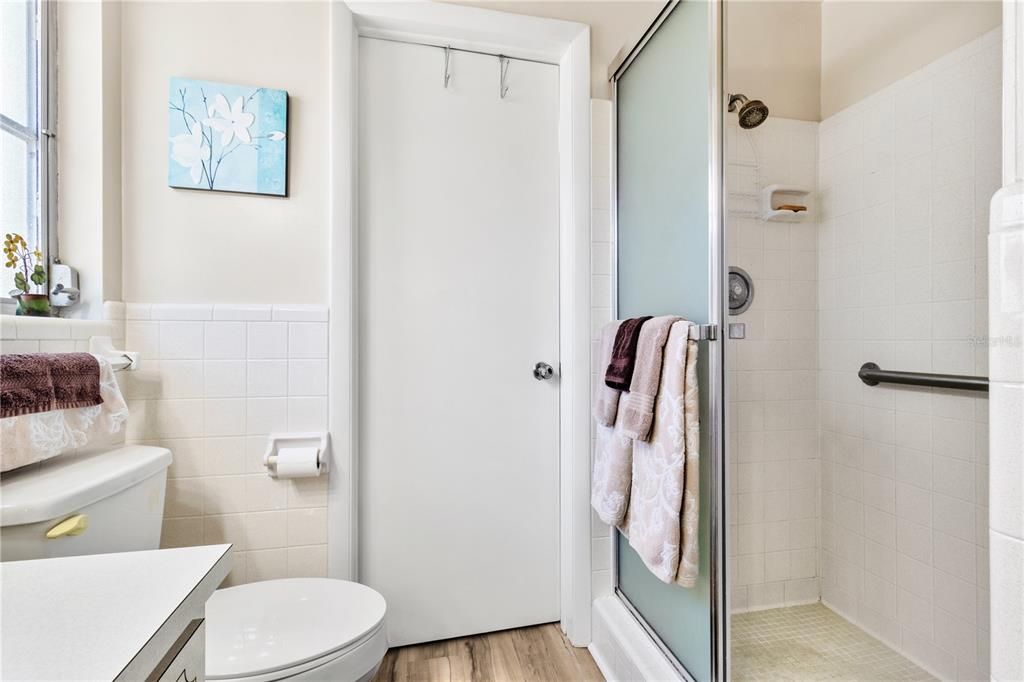 В аренду: $3,500 (2 спален, 2 ванн, 1290 Квадратных фут)