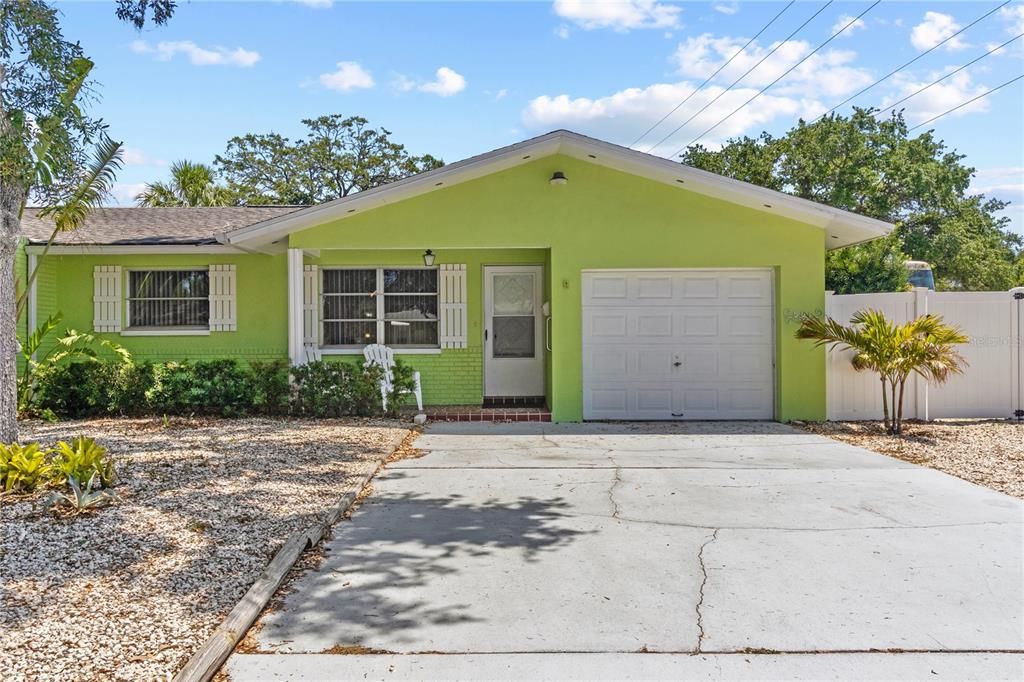 В аренду: $3,500 (2 спален, 2 ванн, 1290 Квадратных фут)