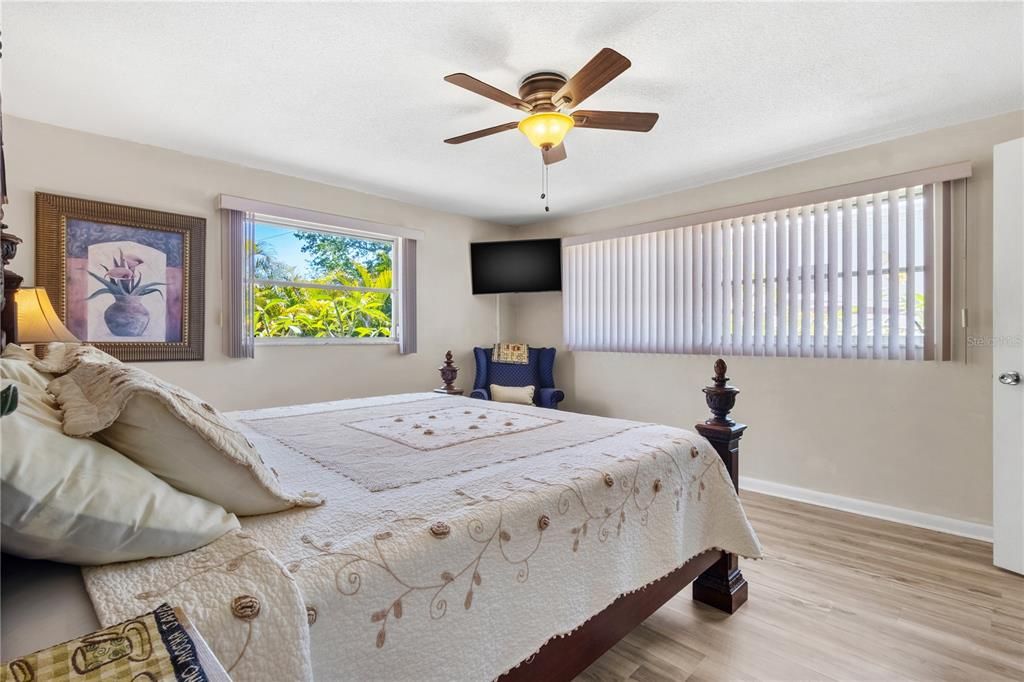 В аренду: $3,500 (2 спален, 2 ванн, 1290 Квадратных фут)