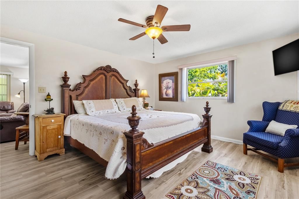 В аренду: $3,500 (2 спален, 2 ванн, 1290 Квадратных фут)