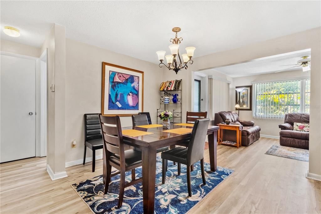 В аренду: $3,500 (2 спален, 2 ванн, 1290 Квадратных фут)