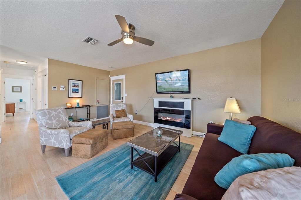 For Sale: $1,500,000 (5 beds, 4 baths, 4054 Square Feet)