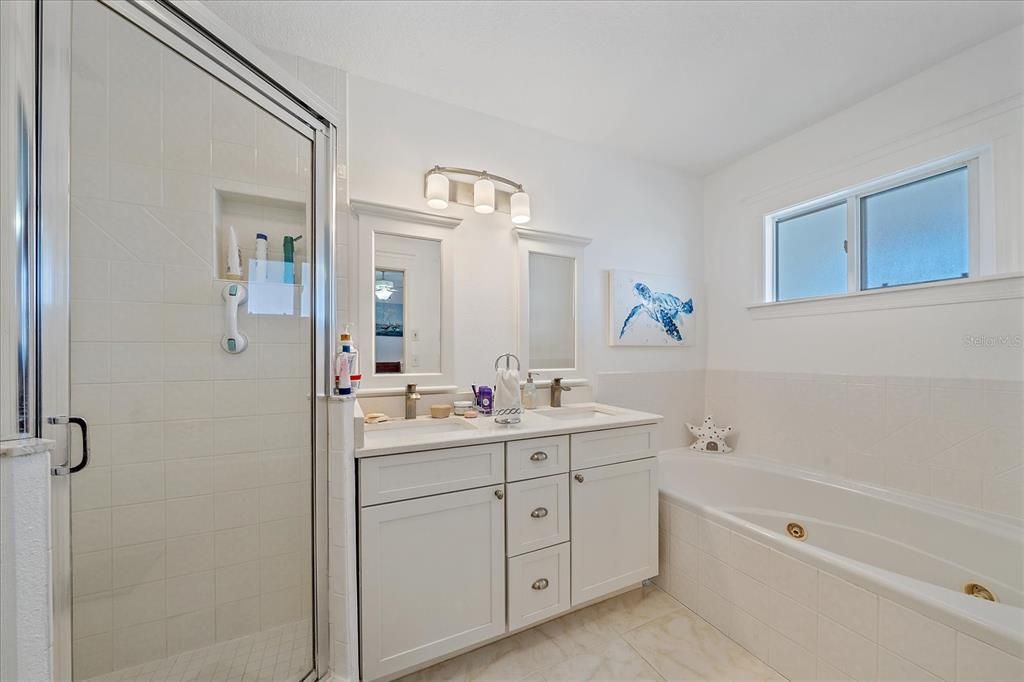 For Sale: $1,500,000 (5 beds, 4 baths, 4054 Square Feet)