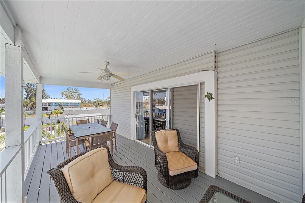 For Sale: $1,500,000 (5 beds, 4 baths, 4054 Square Feet)