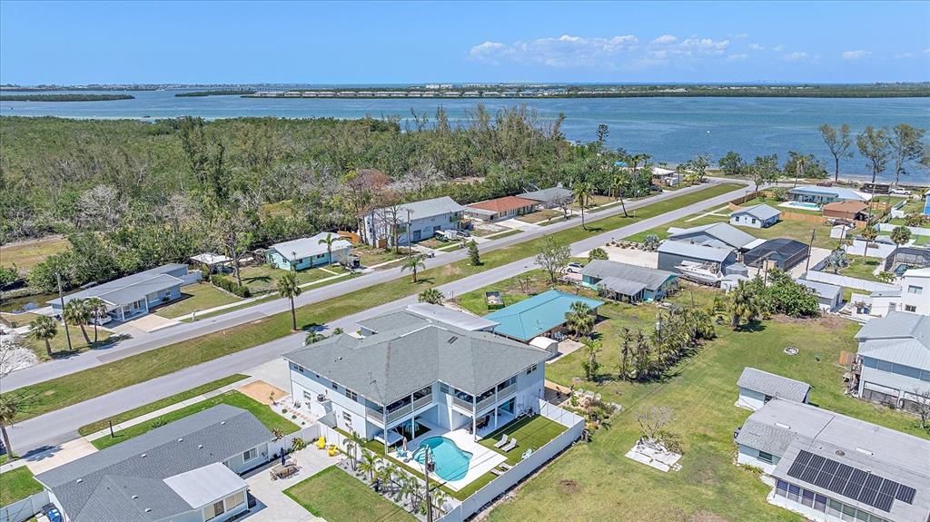 For Sale: $1,500,000 (5 beds, 4 baths, 4054 Square Feet)