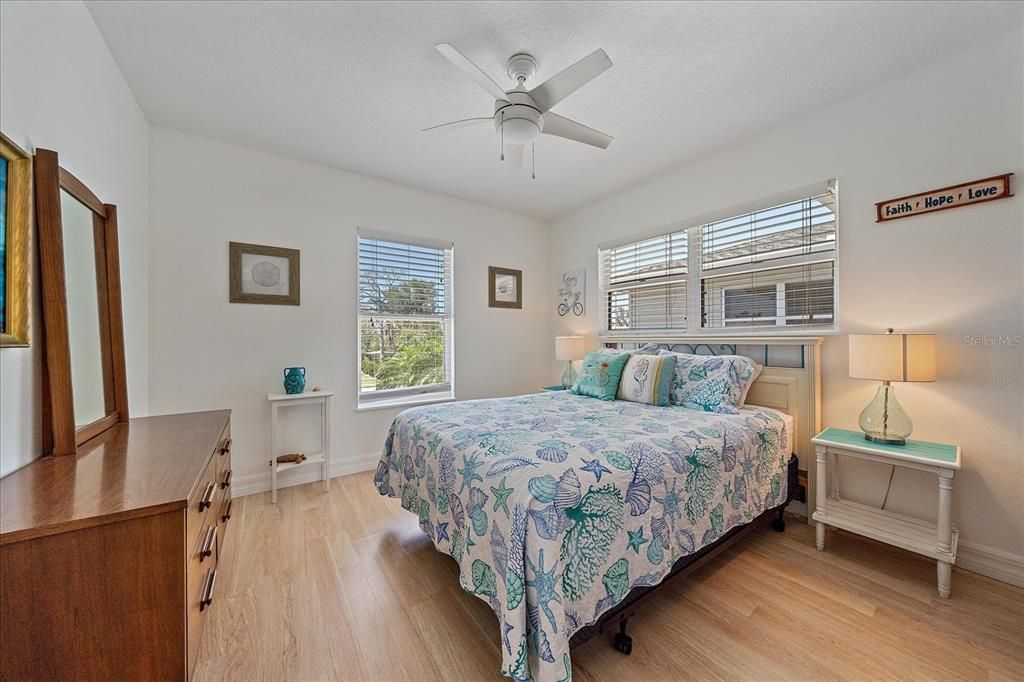 For Sale: $1,500,000 (5 beds, 4 baths, 4054 Square Feet)