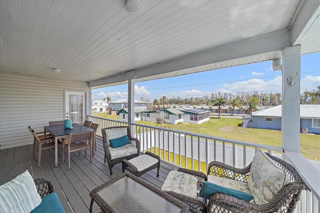 For Sale: $1,500,000 (5 beds, 4 baths, 4054 Square Feet)