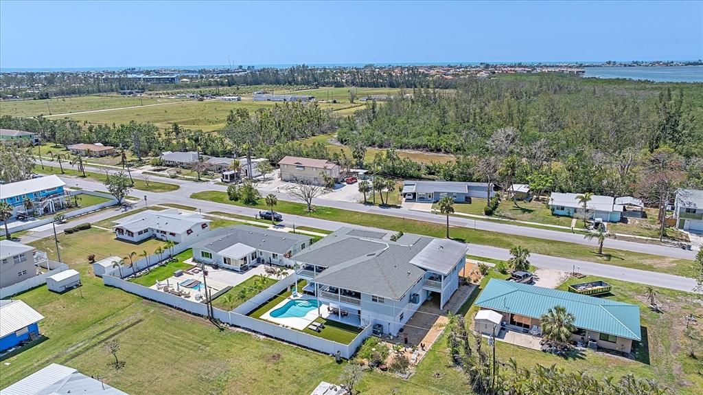 For Sale: $1,500,000 (5 beds, 4 baths, 4054 Square Feet)