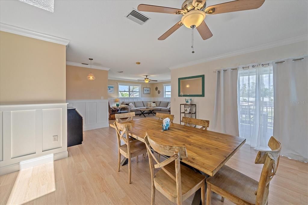 For Sale: $1,500,000 (5 beds, 4 baths, 4054 Square Feet)