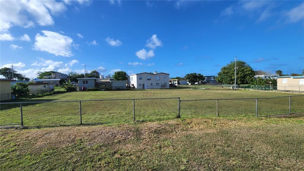 For Sale: $560,000 (0.18 acres)