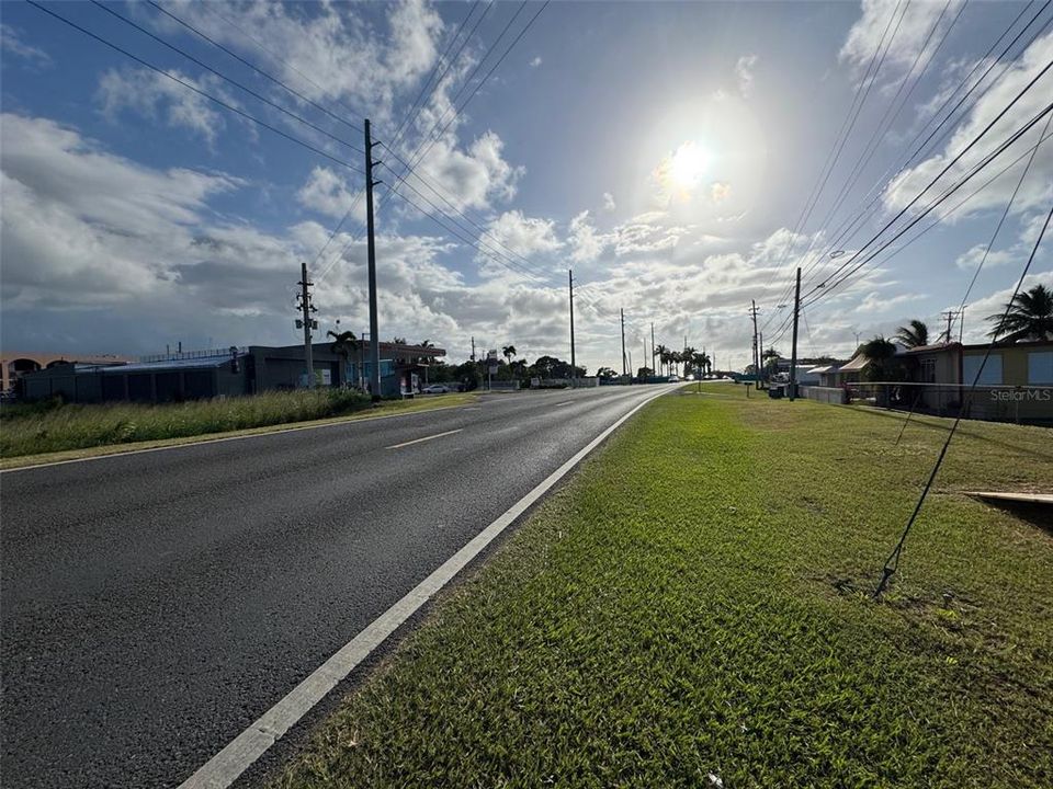 For Sale: $560,000 (0.18 acres)