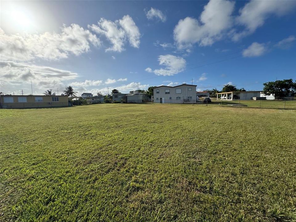 For Sale: $560,000 (0.18 acres)