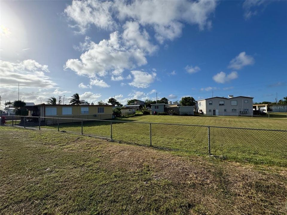 For Sale: $560,000 (0.18 acres)