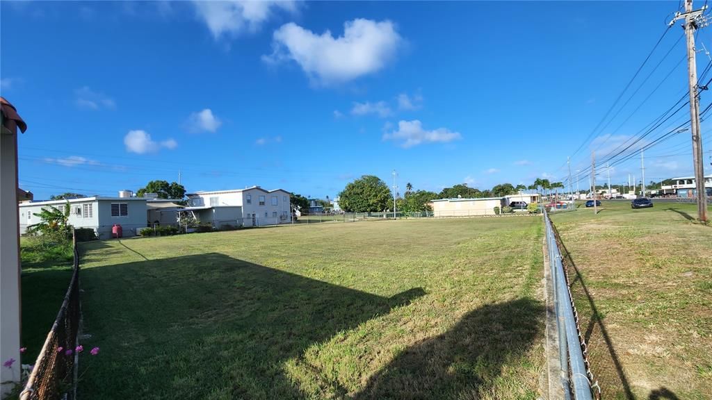 For Sale: $560,000 (0.18 acres)