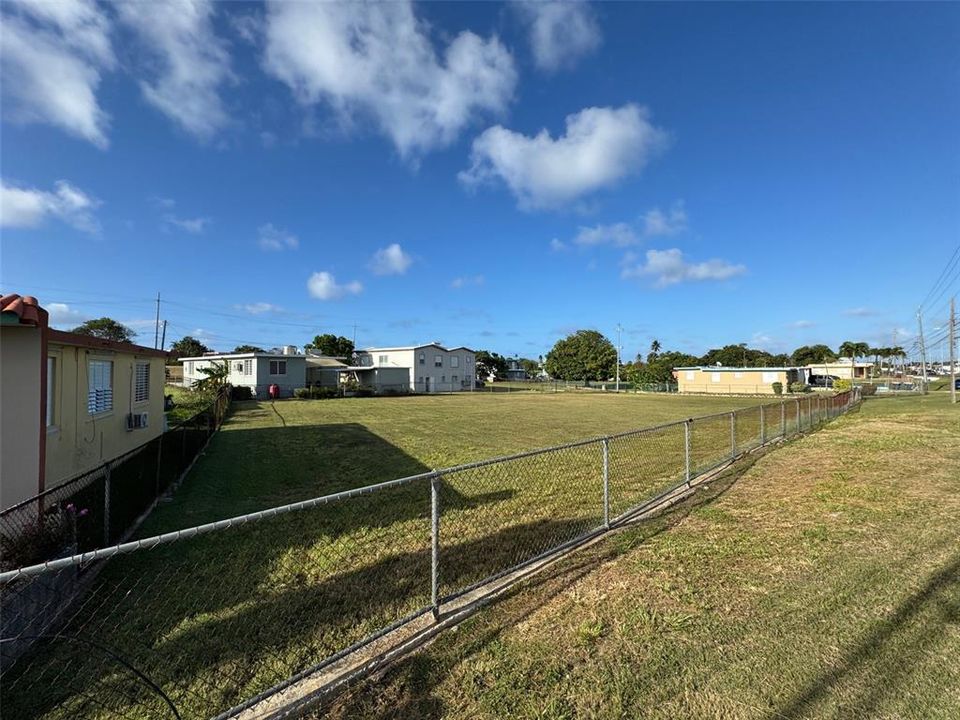 For Sale: $560,000 (0.18 acres)