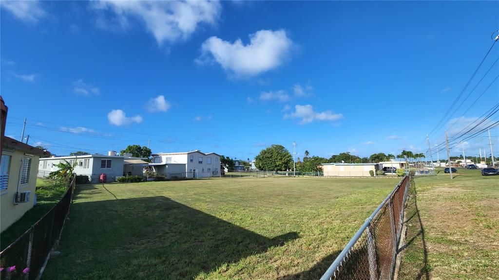 For Sale: $560,000 (0.18 acres)