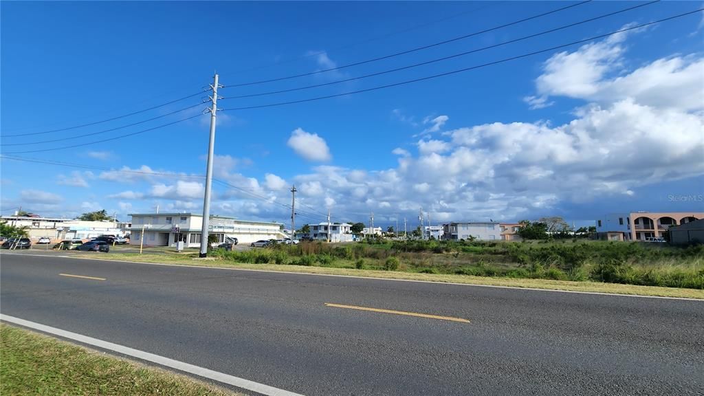 For Sale: $560,000 (0.18 acres)