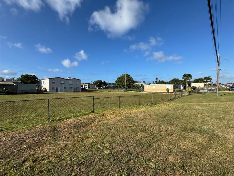 For Sale: $560,000 (0.18 acres)