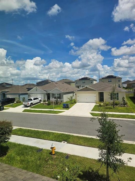 For Sale: $355,000 (5 beds, 3 baths, 2652 Square Feet)