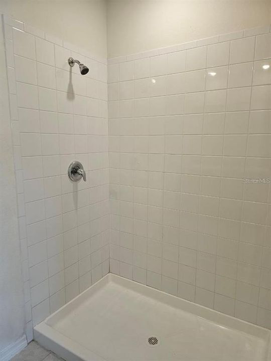 For Sale: $355,000 (5 beds, 3 baths, 2652 Square Feet)