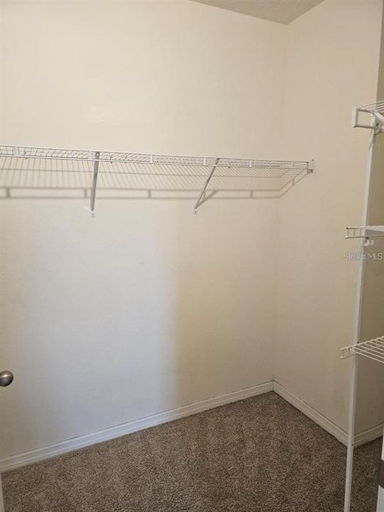 For Sale: $355,000 (5 beds, 3 baths, 2652 Square Feet)