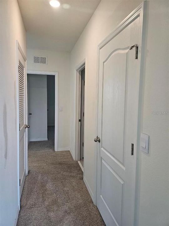 For Sale: $355,000 (5 beds, 3 baths, 2652 Square Feet)