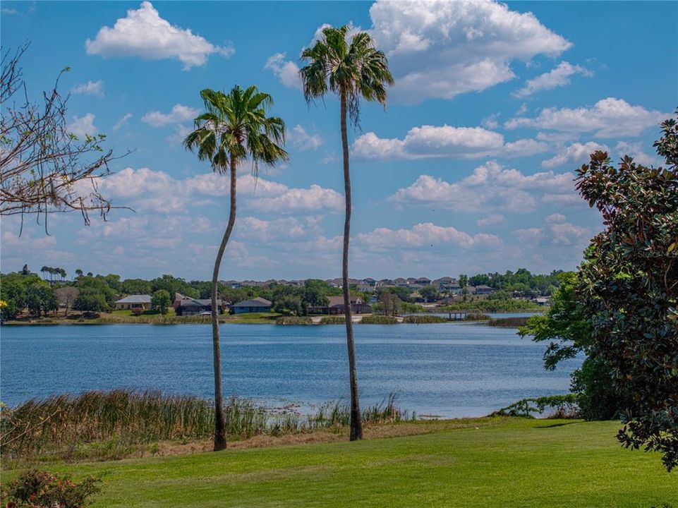 For Sale: $1,290,000 (5 beds, 5 baths, 5656 Square Feet)