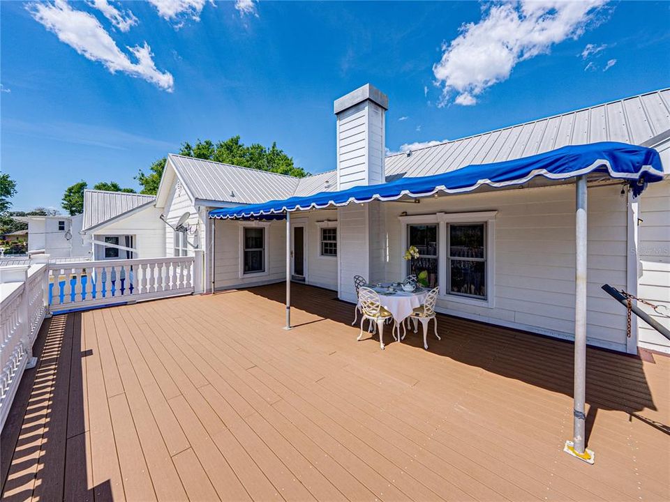 For Sale: $1,290,000 (5 beds, 5 baths, 5656 Square Feet)