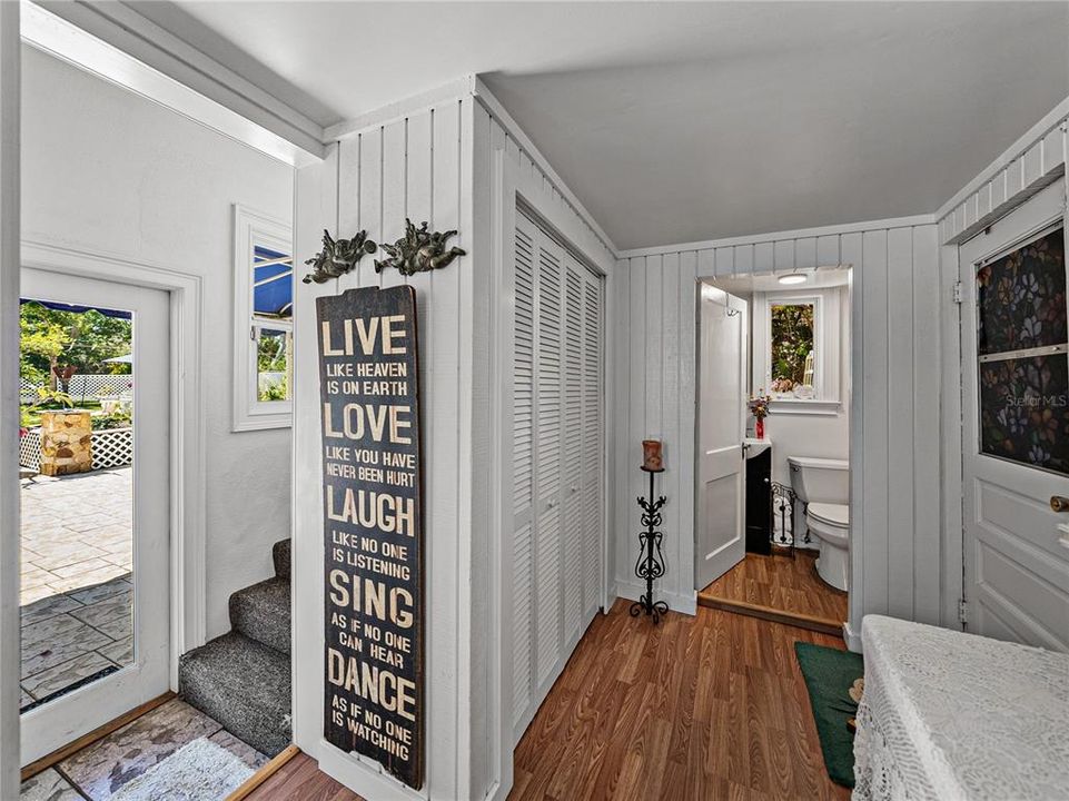 For Sale: $1,290,000 (5 beds, 5 baths, 5656 Square Feet)