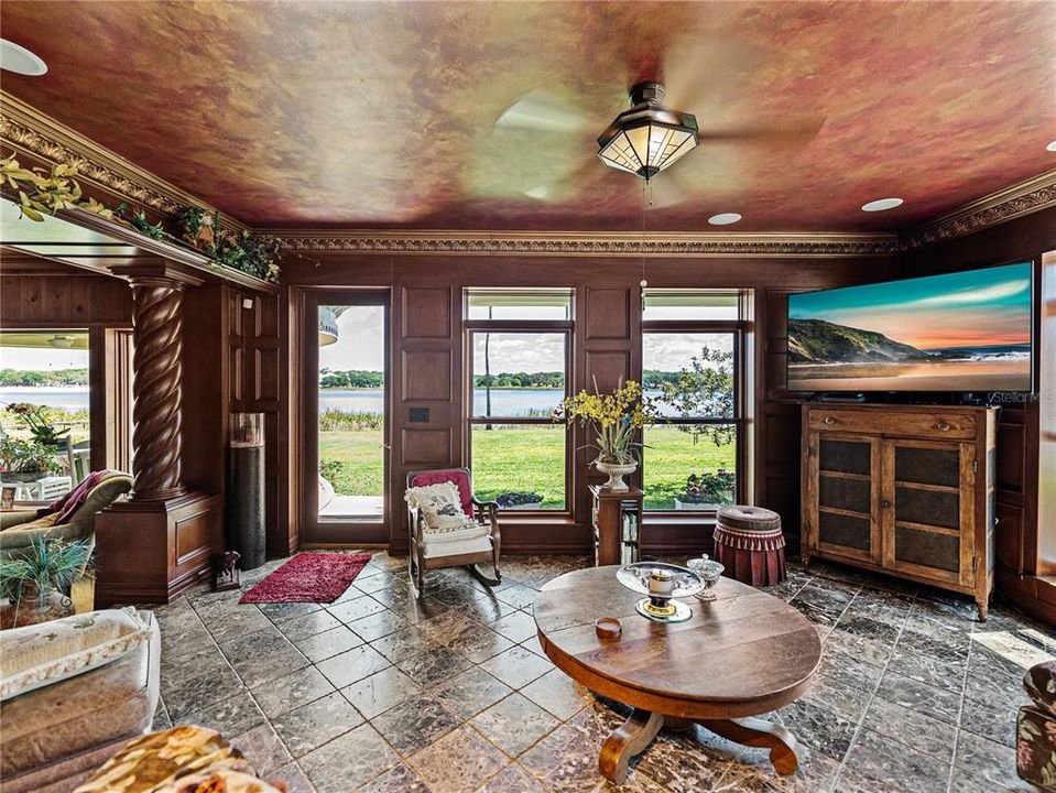 For Sale: $1,290,000 (5 beds, 5 baths, 5656 Square Feet)