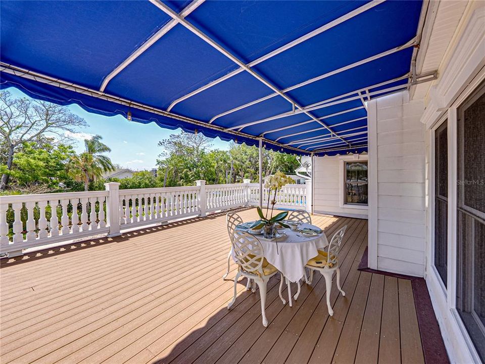 For Sale: $1,290,000 (5 beds, 5 baths, 5656 Square Feet)