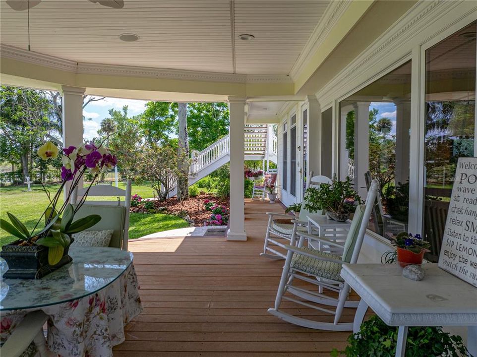 For Sale: $1,290,000 (5 beds, 5 baths, 5656 Square Feet)