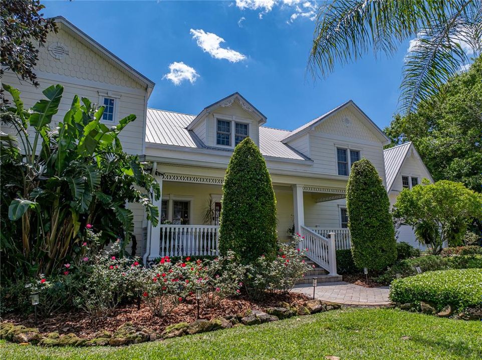 For Sale: $1,290,000 (5 beds, 5 baths, 5656 Square Feet)