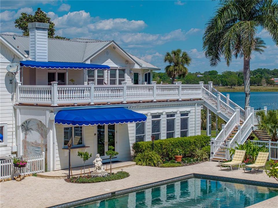 For Sale: $1,290,000 (5 beds, 5 baths, 5656 Square Feet)