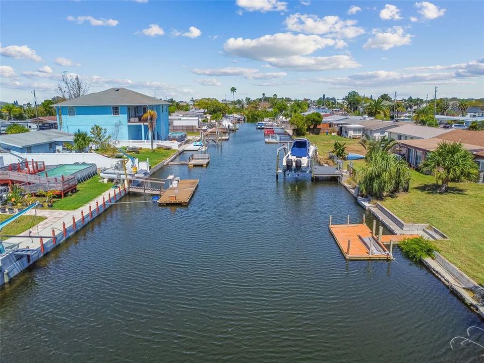 For Sale: $289,000 (2 beds, 1 baths, 1014 Square Feet)