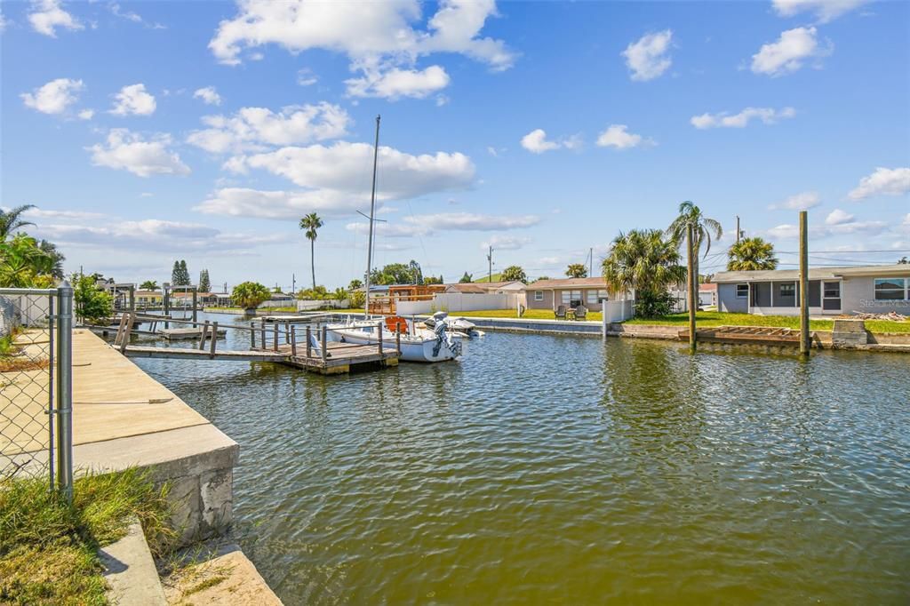 For Sale: $289,000 (2 beds, 1 baths, 1014 Square Feet)