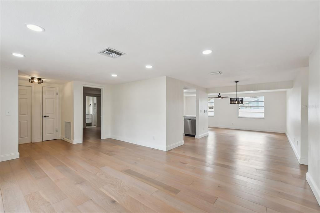 На продажу: $265,000 (3 спален, 2 ванн, 1500 Квадратных фут)