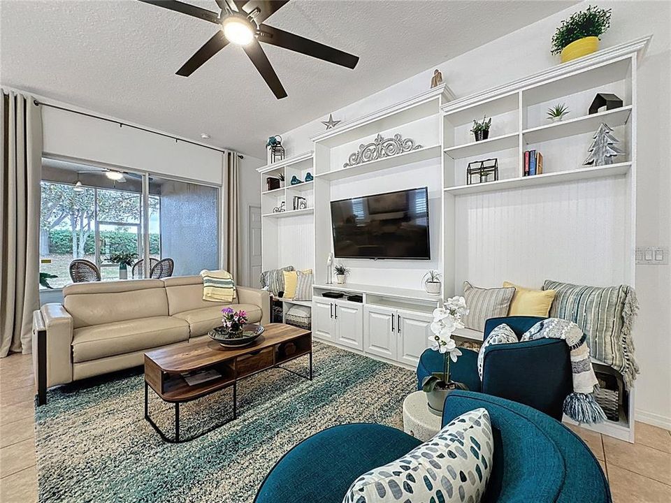 For Sale: $365,000 (3 beds, 2 baths, 1651 Square Feet)