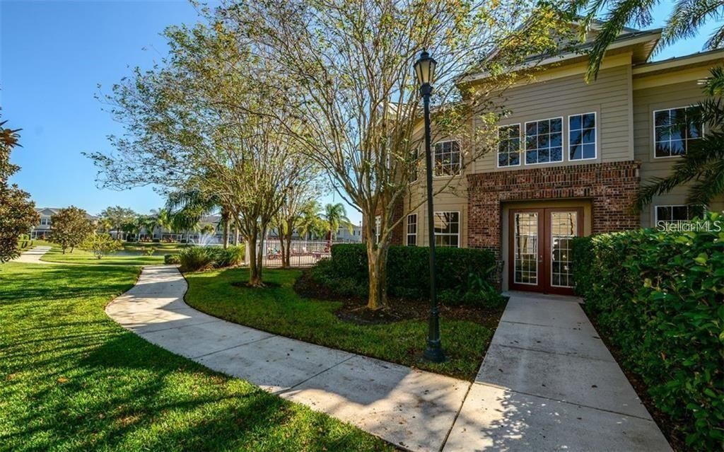 For Sale: $259,000 (2 beds, 2 baths, 1168 Square Feet)